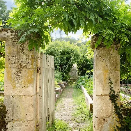 La Croix Des Granges 4*